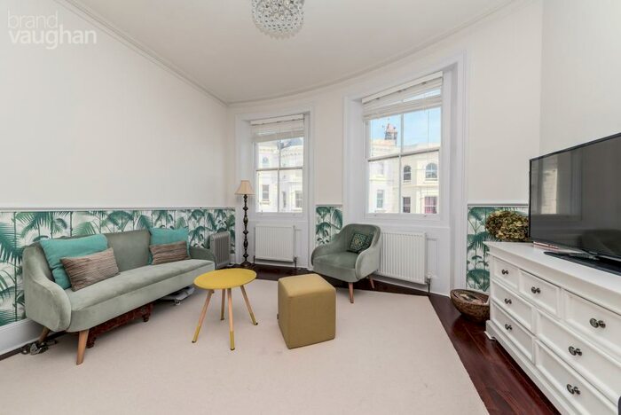 1 Bedroom Flat To Rent In Chesham Place, Brighton, East Sussex, BN2