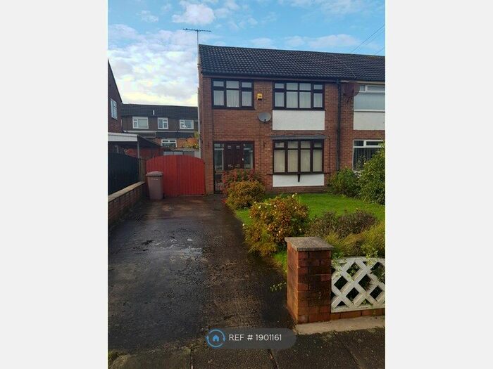 4 Bedroom Semi-Detached House To Rent In Meriden Close, St. Helens, WA11