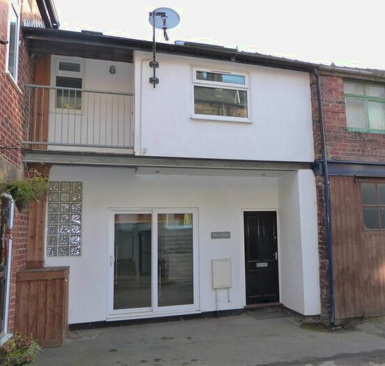 2 Bedroom Mews To Rent In Chippendale Place, Harrogate, HG1