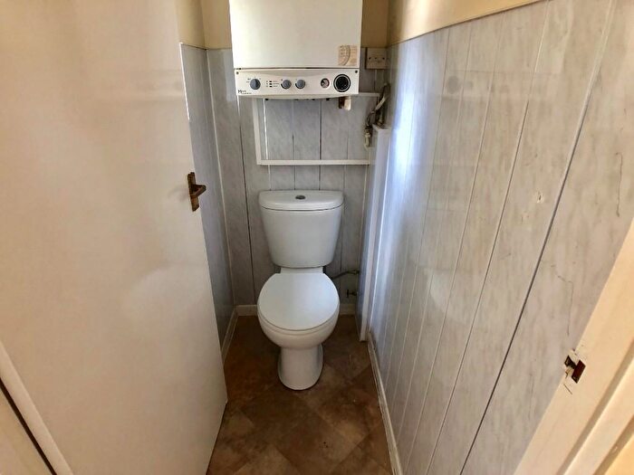 3 Bedroom Terraced House For Sale In Cardigan Street, Luton, LU1