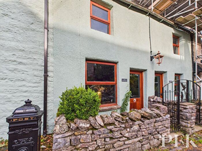 1 Bedroom Cottage For Sale In Midtown, Ravenstonedale, CA17