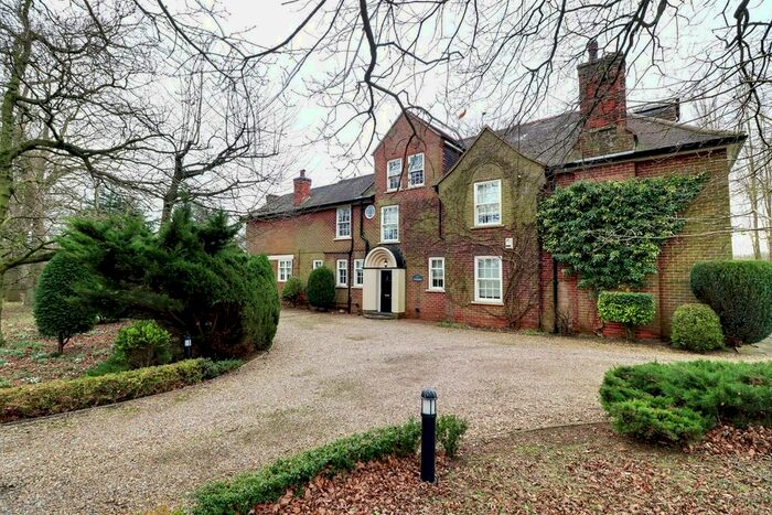 6 Bedroom Detached House For Sale In Broughton Cross Roads, Scawby, DN20