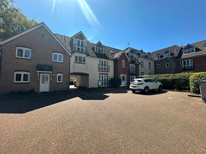 2 Bedroom Apartment For Sale In Gipping Way, Stowmarket, IP14