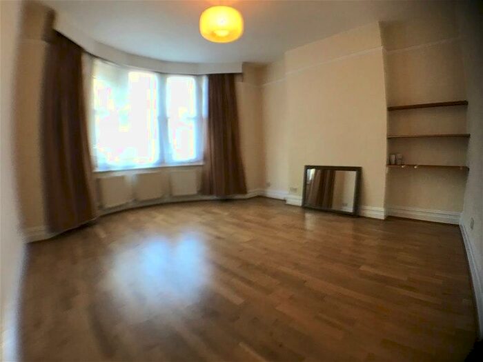 1 Bedroom Flat To Rent In Priory Road, London, N8
