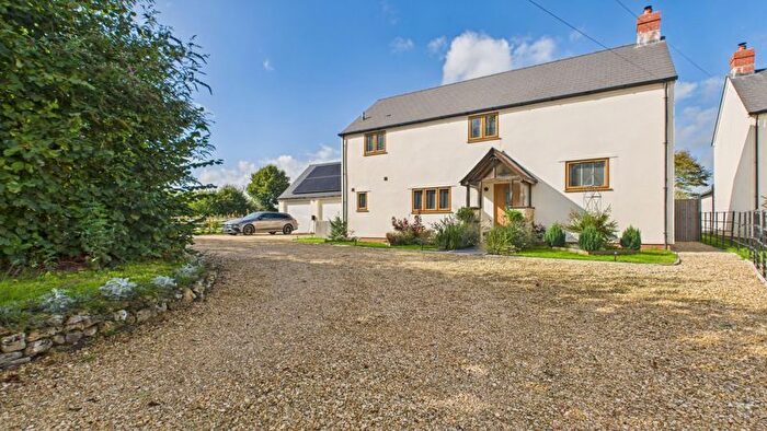4 Bedroom Detached House For Sale In Cad Road, Ilton Ilminster, TA19