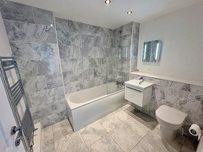 2 Bedroom Apartment To Rent In St. Marys Gate, Derby, DE1