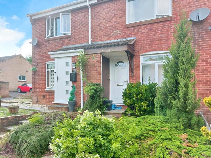 2 Bedroom Terraced House For Sale In Stonefield Close, Swindon, Wiltshire, SN5