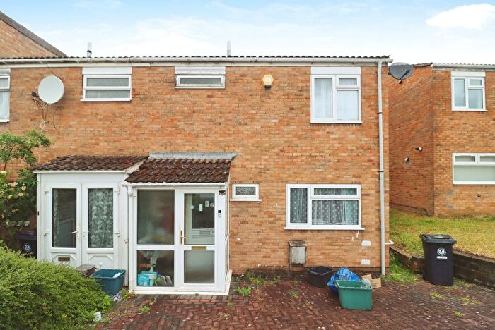 3 Bedroom Semi Detached House For Sale In East Park, Bristol, BS5