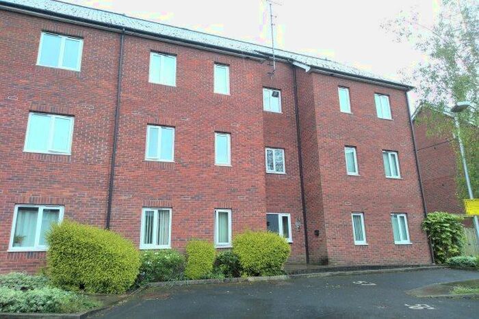 1 Bedroom Flat To Rent In Mill Court Drive, Manchester, M26