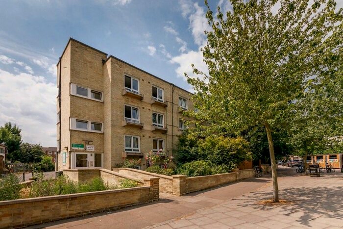 1 Bedroom Flat To Rent In Hilldrop Crescent, London, N7