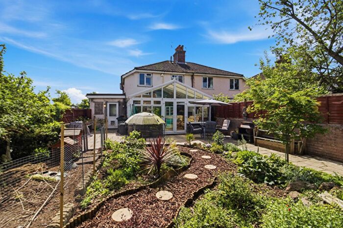 3 Bedroom Semi-Detached House For Sale In Church Road, Malvern, WR14