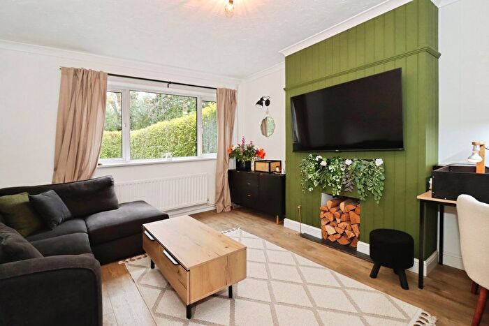 3 Bedroom End Of Terrace House For Sale In Maisemore, Yate, Bristol, Gloucestershire, BS37