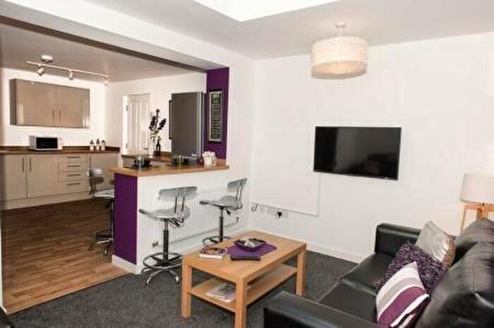 4 Bedroom House To Rent In Gilesgate (L), DH1