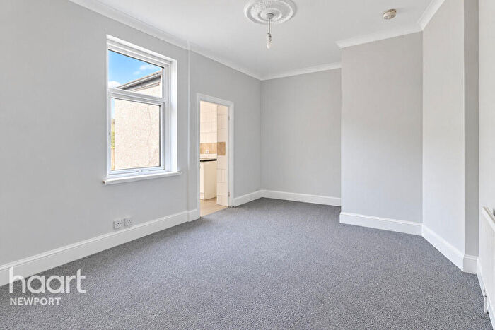 3 Bedroom Terraced House For Sale In Malpas Road, Newport, NP20