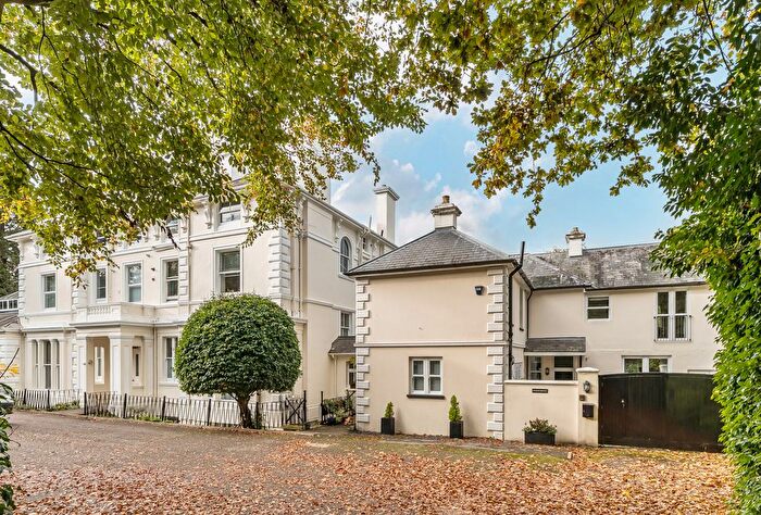 2 Bedroom Flat For Sale In Broadwater Down, Tunbridge Wells, Kent, TN2