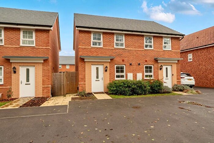 2 Bedroom Semi-Detached House For Sale In Chalk Dock Avenue, Bedhampton, PO9