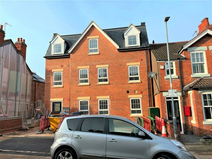 2 Bedroom Apartment To Rent In Claremont Road, Rugby, CV21