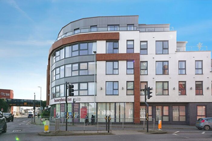 2 Bedroom Flat For Sale In Gloucester Road, Cheltenham, Gloucestershire, GL51