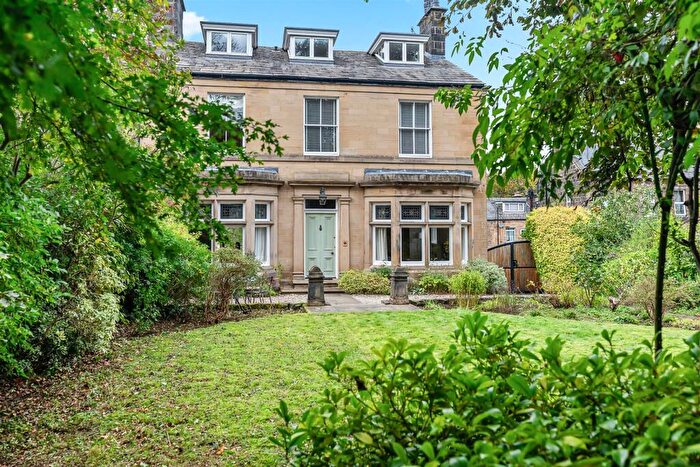 6 Bedroom Semi-Detached House For Sale In Ilkley Road, Otley, LS21