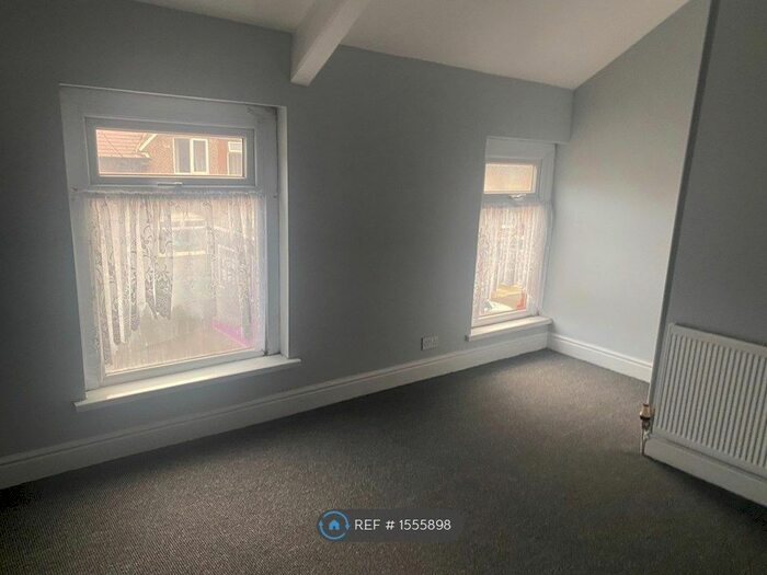 3 Bedroom End Of Terrace House To Rent In Donnen Street, Port Talbot, SA13