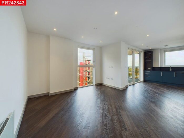 2 Bedroom Flat To Rent In Eden Grove, Staines, TW18