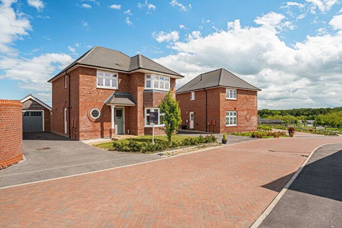 3 Bedroom Detached House For Sale In Pulford Way, Milton, OX13