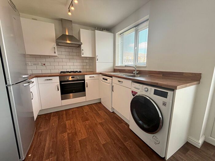 3 Bedroom Property To Rent In Sycamore Drive, Castleford, WF10