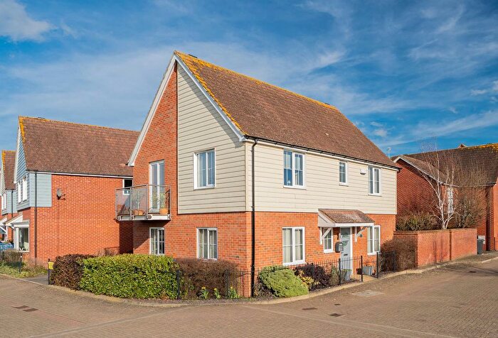 4 Bedroom Detached House For Sale In Foxfield, Broughton, Milton Keynes, MK10