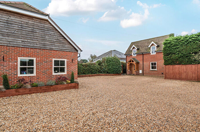 5 Bedroom Detached House To Rent In Romsey Road, Whiteparish, Salisbury, SP5