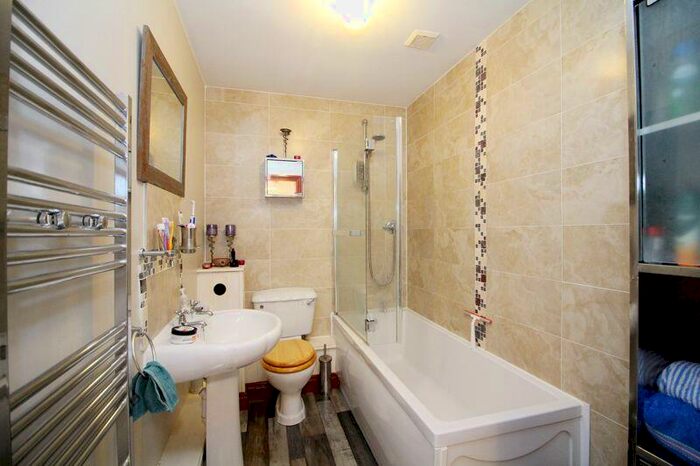 2 Bedroom Flat For Sale In Erris Court, Berw Road, Pontypridd, CF37