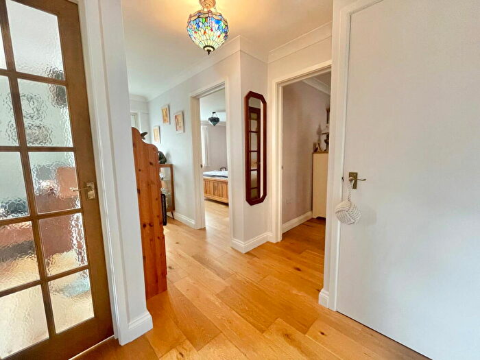 2 Bedroom Detached Bungalow For Sale In The Street, Winfarthing, IP22
