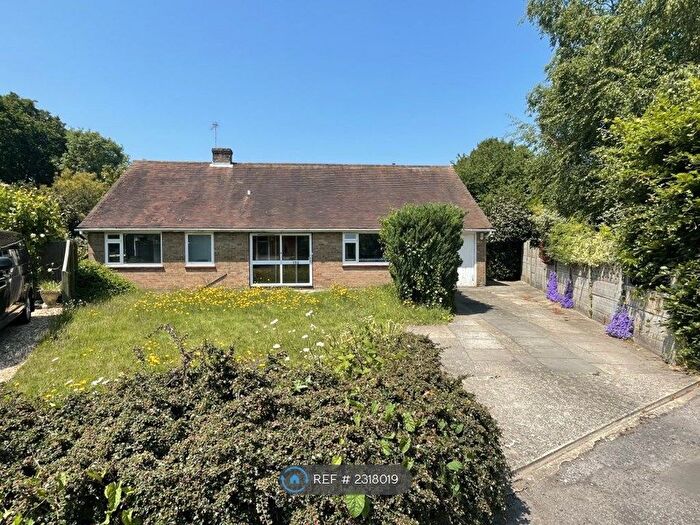 3 Bedroom Bungalow To Rent In Upton Road, Chichester, PO19