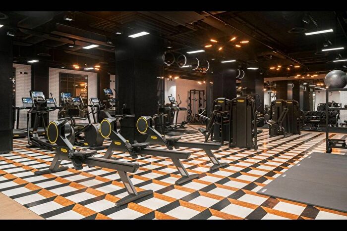 2 Bedroom Flat To Rent In Valentine House, Fulham, London, SW6