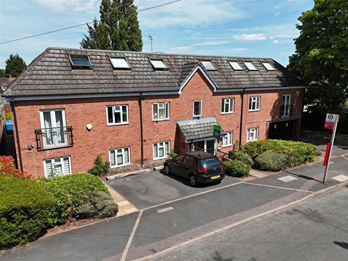 2 Bedroom Apartment For Sale In Lowry Mews Dillotford Avenue Styvechale Coventry, CV3