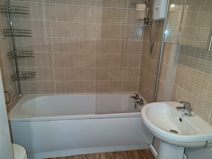 2 Bedroom Apartment To Rent In Mill Close, Wisbech, PE13