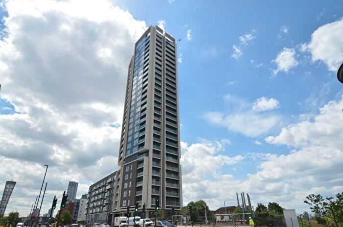1 Bedroom Flat To Rent In High Street, Stratford Riverside, Stratford, London, E15