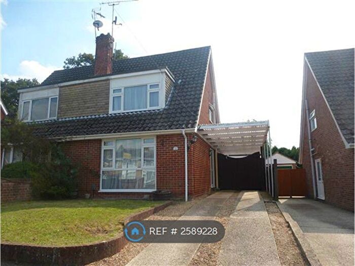 3 Bedroom Semi-Detached House To Rent In Ringwood Drive, Hampshire, SO52