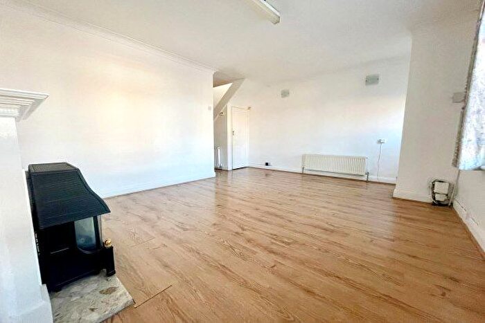 3 Bedroom Terraced House To Rent In Ickleton Road, London, SE9