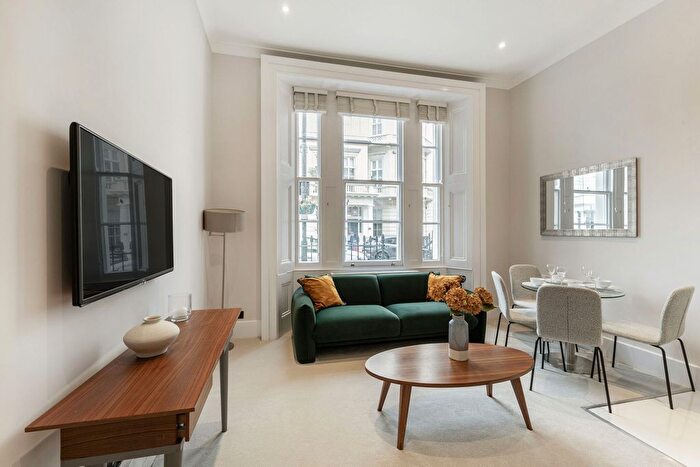 2 Bedroom Flat To Rent In St George's Drive, Pimlico, SW1V