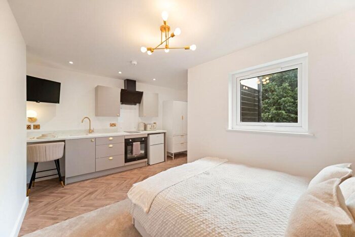 Studio To Rent In Room, Drewry Lane, DE22