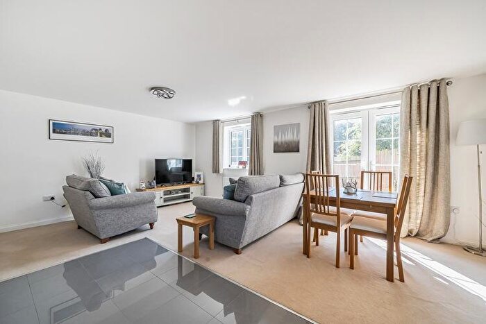2 Bedroom Flat For Sale In Langman Close, Wokingham, Surrey, RG41