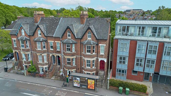 6 Bedroom End Of Terrace House For Sale In St. Clements Street, Oxford, OX4