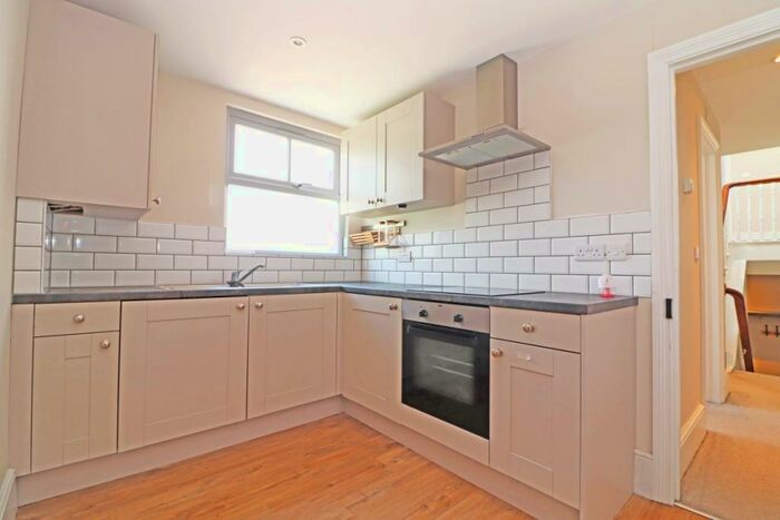 1 Bedroom Apartment To Rent In Ladbroke Road, Redhill, RH1