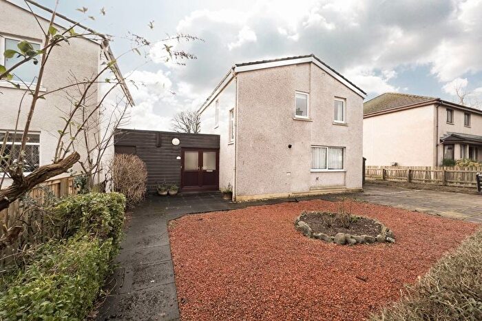 3 Bedroom Link Detached House For Sale In Princes Street, Innerleithen, EH44