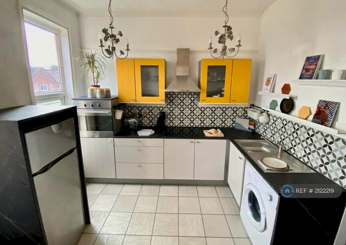 1 Bedroom Flat To Rent In Burton Road, Manchester, M20