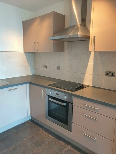 3 Bedroom Apartment To Rent In The Old Market, Market Street, S60