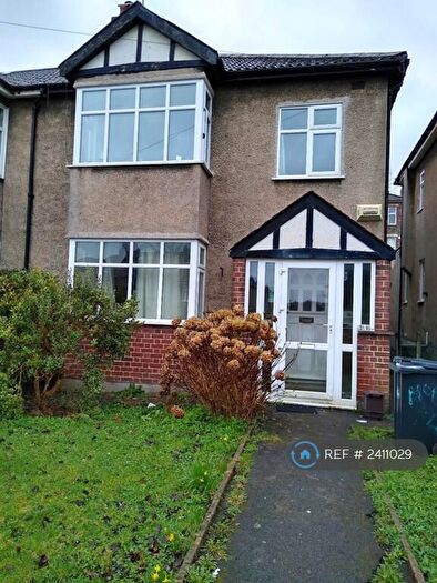 5 Bedroom Semi-Detached House To Rent In Northumberland Road, Bristol, BS6