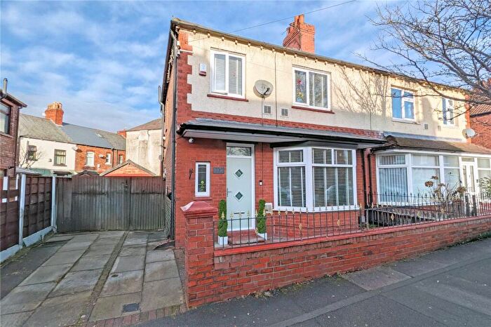 3 Bedroom Semi Detached House For Sale In Laburnum Road, Denton, Tameside, M34