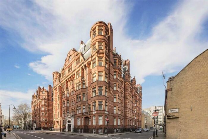4 Bedroom Flat To Rent In Torrington Place, London, WC1E
