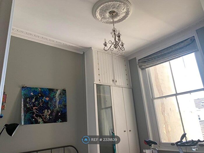 2 Bedroom Flat To Rent In Brunswick Place, Hove, BN3